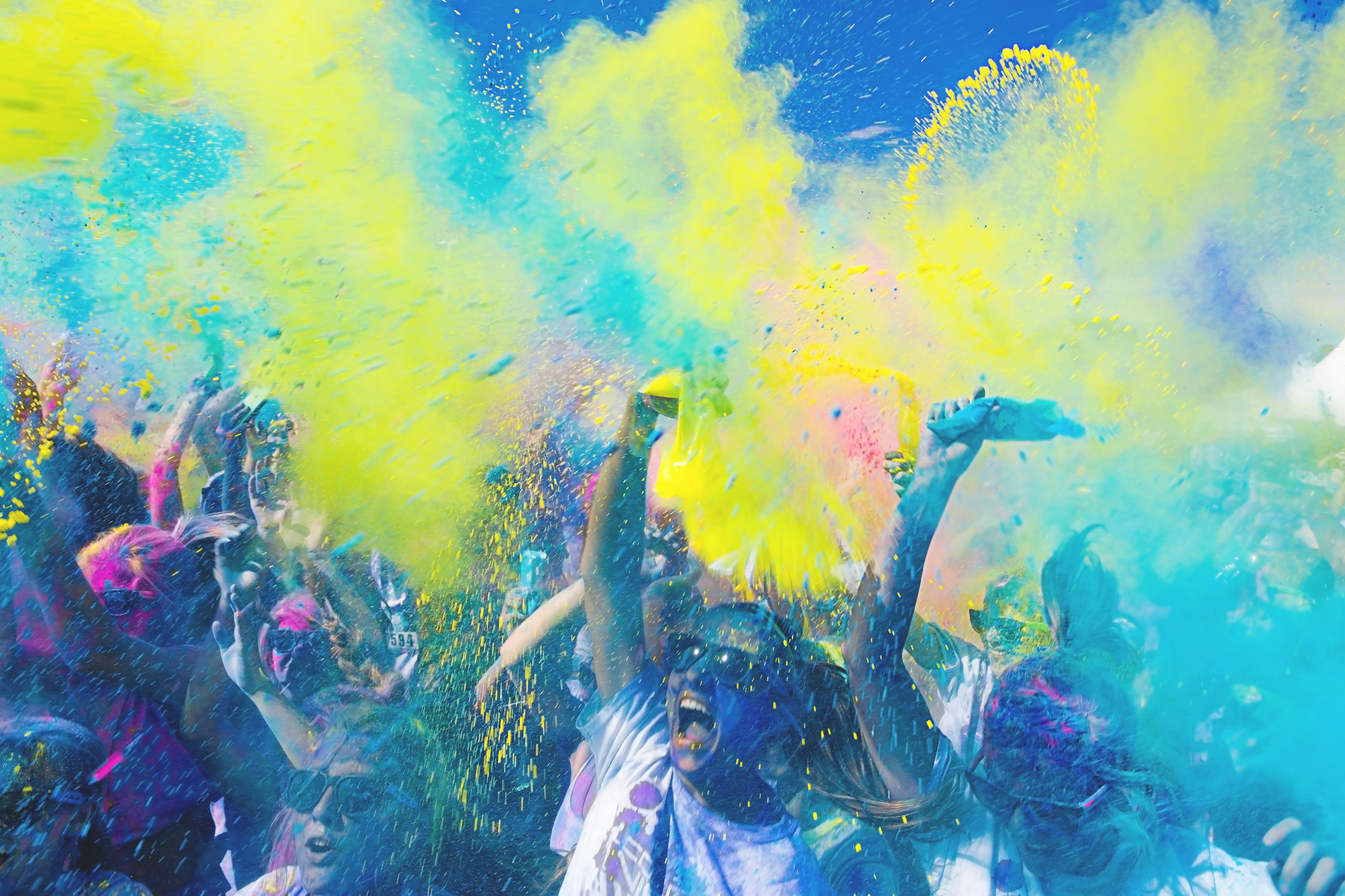 /posts/20250329-holi/featured-image-preview.jpg
